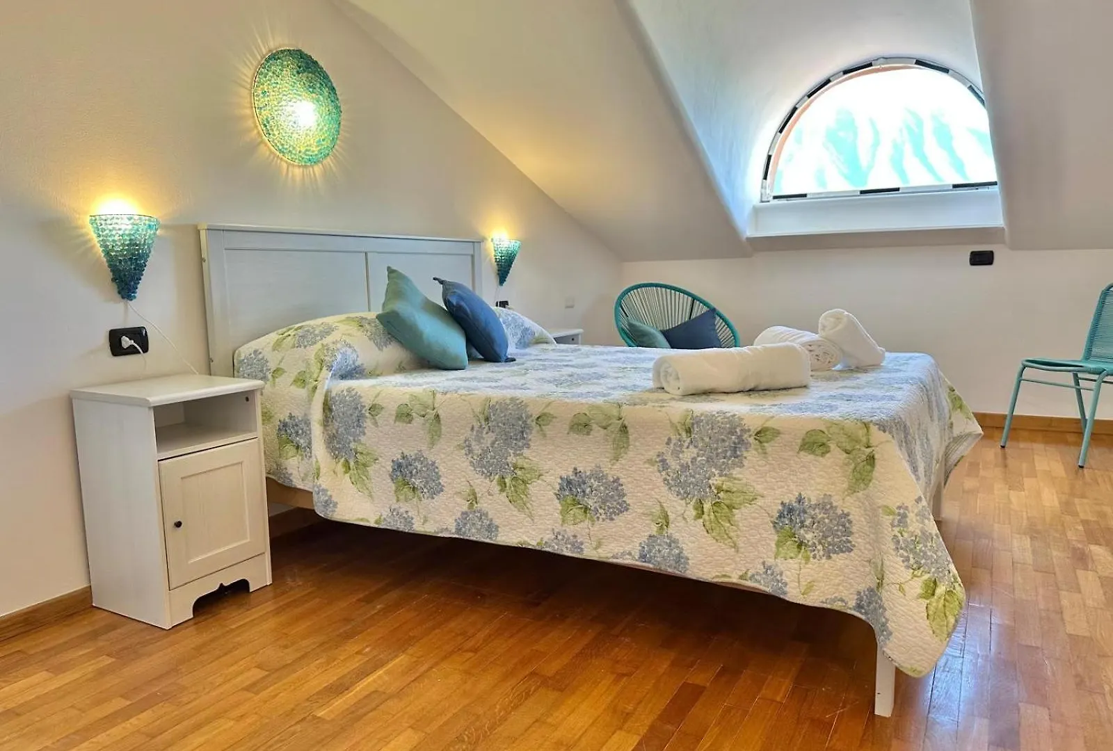 Naboo Apartment Tremezzo 0*,