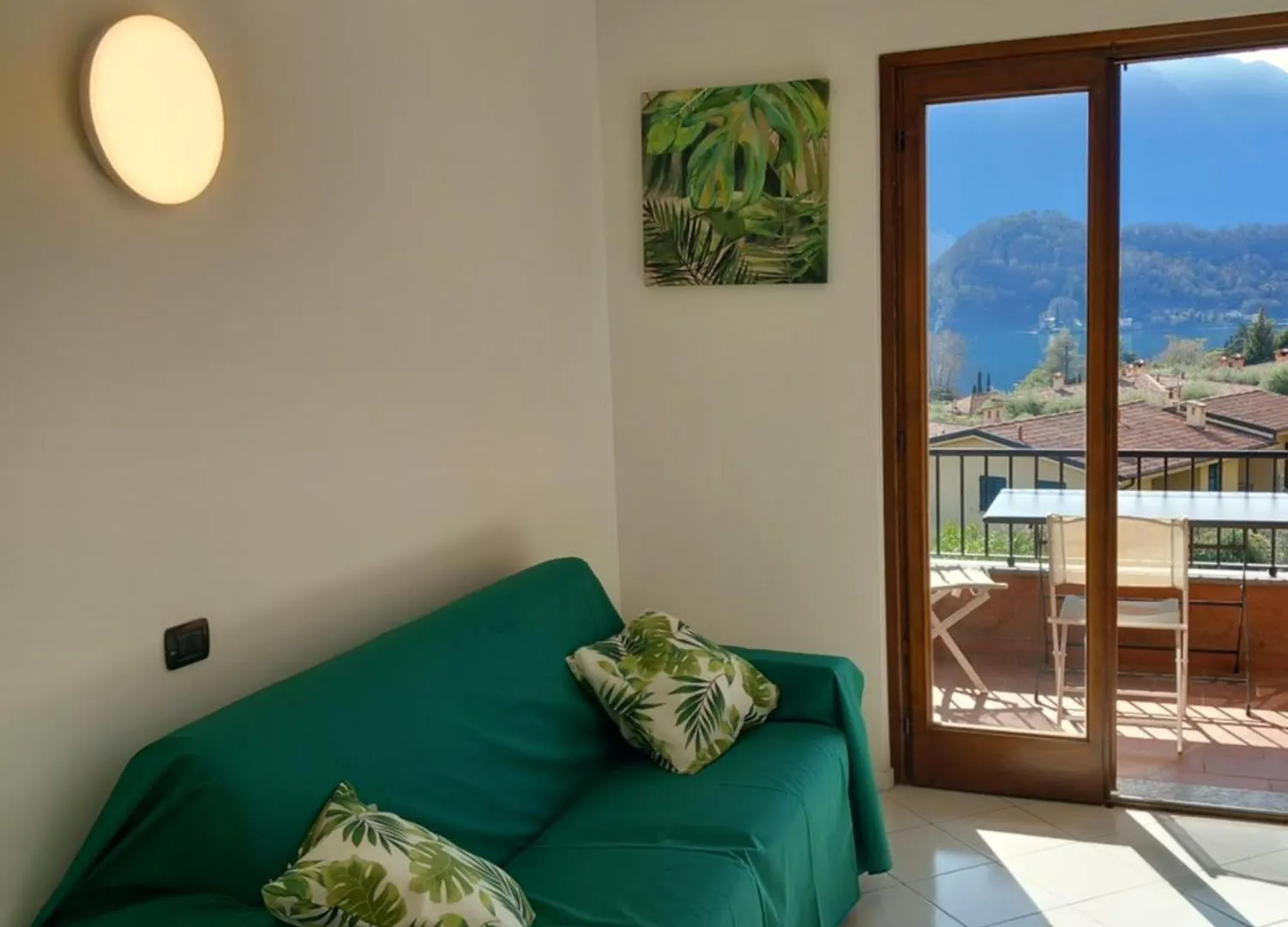 Naboo Apartment Tremezzo 0*,